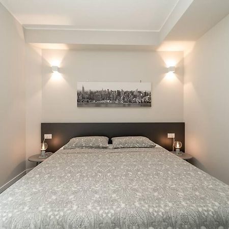 Apt 2 Min From The Cathedral With Private Parking Como Exteriér fotografie