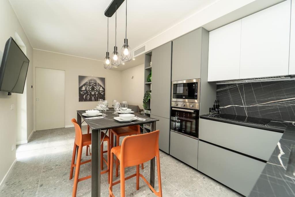 Apt 2 Min From The Cathedral With Private Parking Como Exteriér fotografie