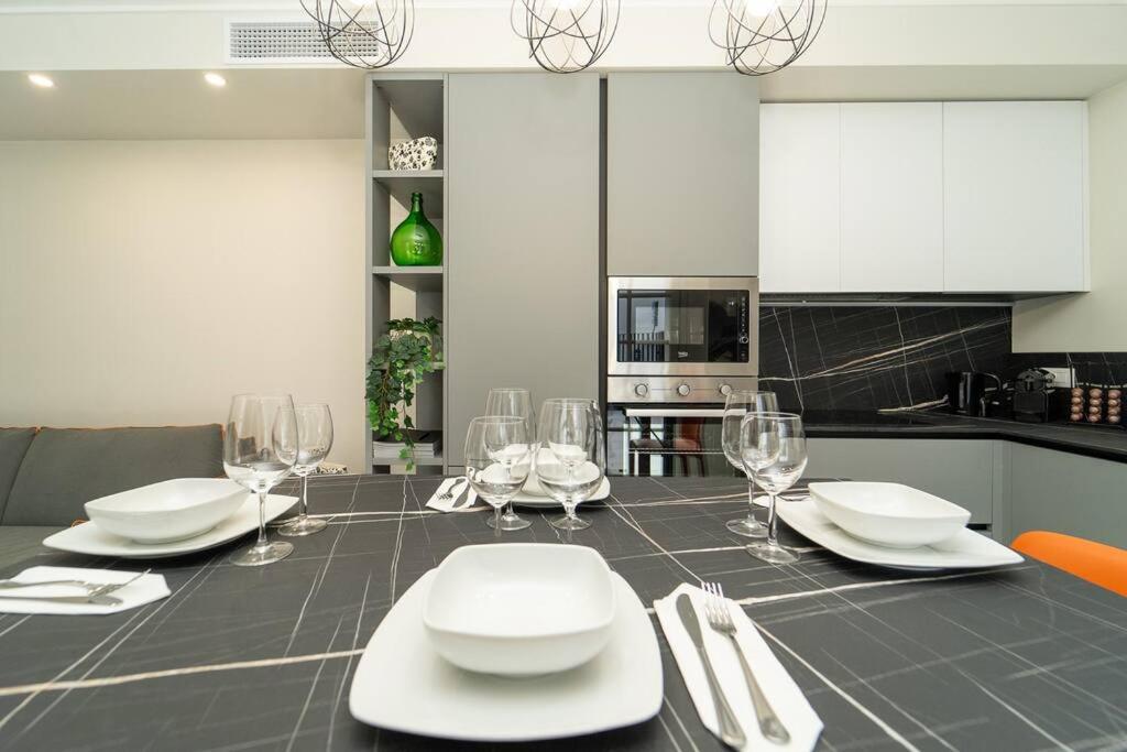 Apt 2 Min From The Cathedral With Private Parking Como Exteriér fotografie